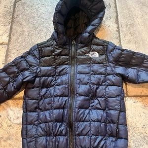 The North Face Toddler Thermoball hooded quilted puffer coat 3T
